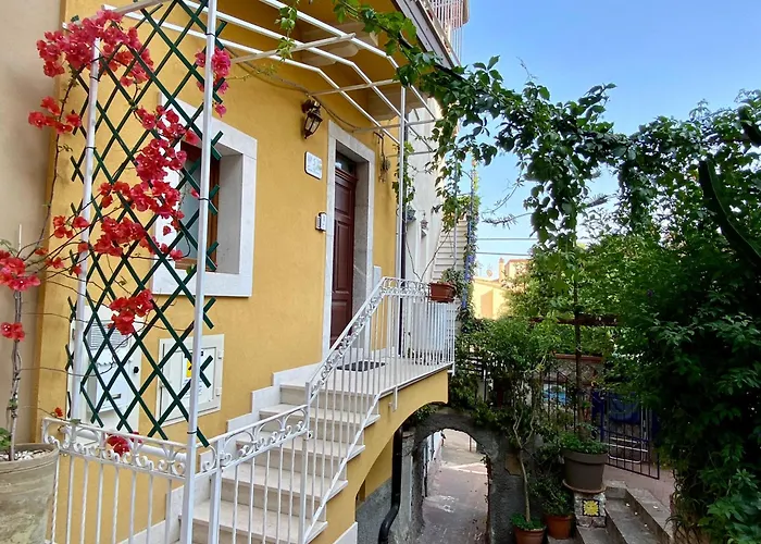 Casa Ferrara